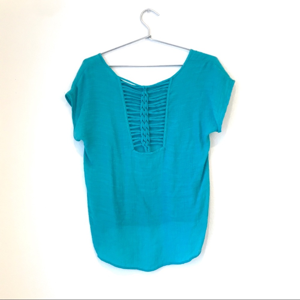 ✨TURQUOISE BLOUSE LACE BACK✨